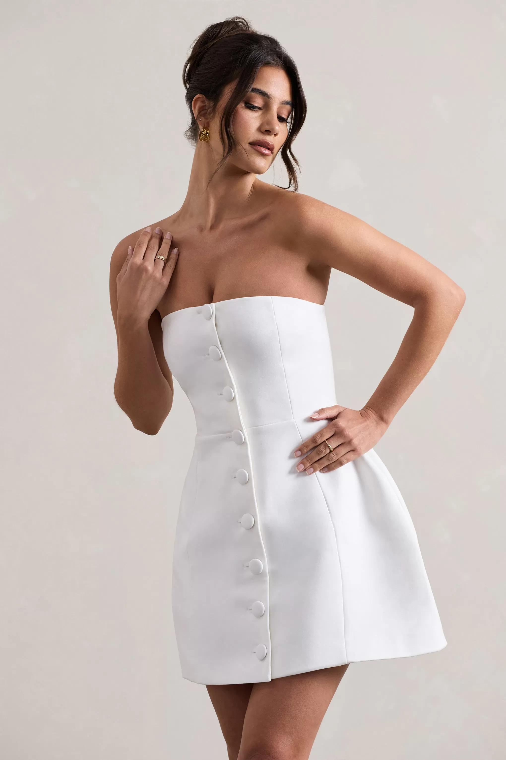 Anniston | Mini-robe tailleur blanc décolleté bandeau et boutons