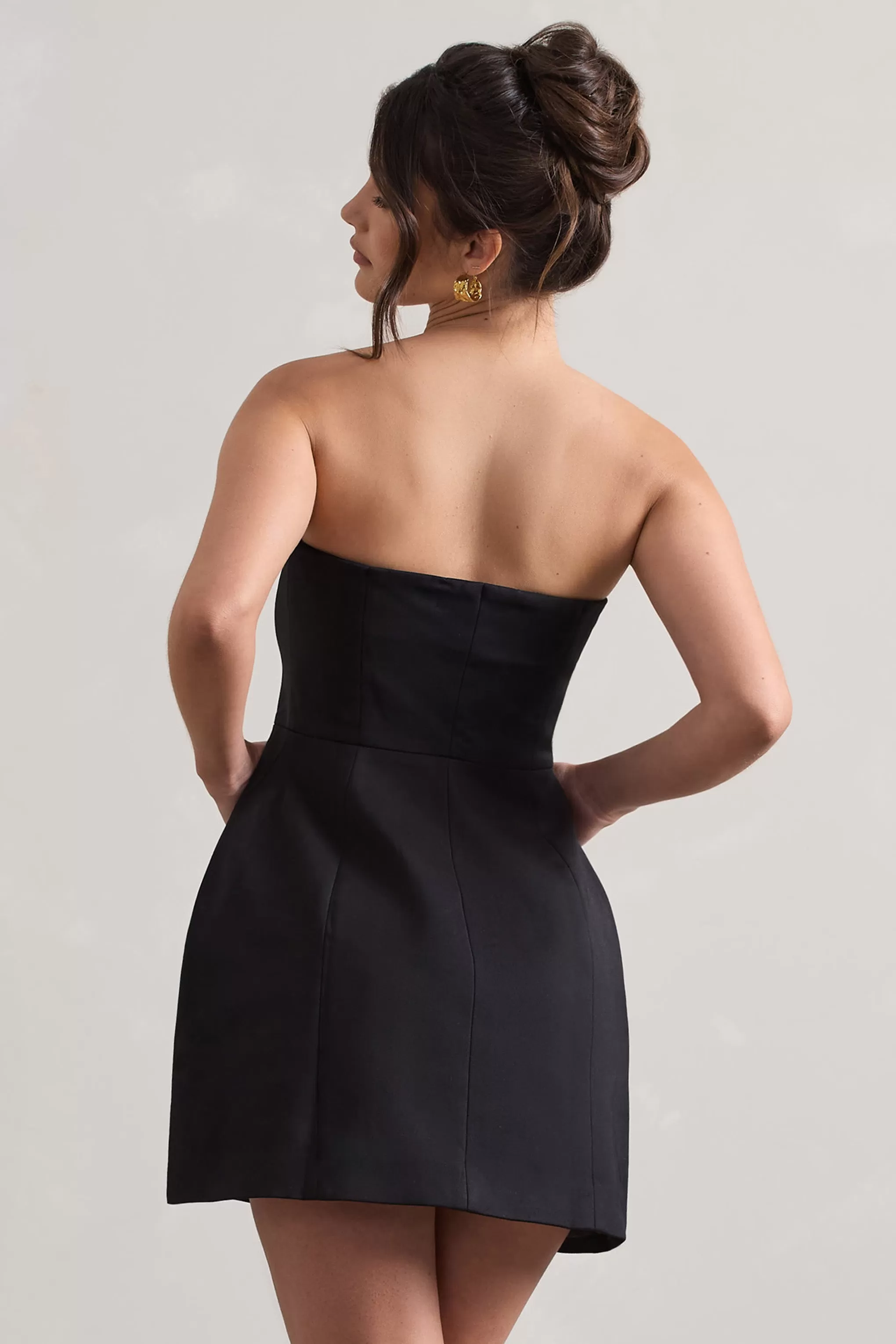 Anniston | Mini-robe tailleur noir décolleté bandeau et boutons