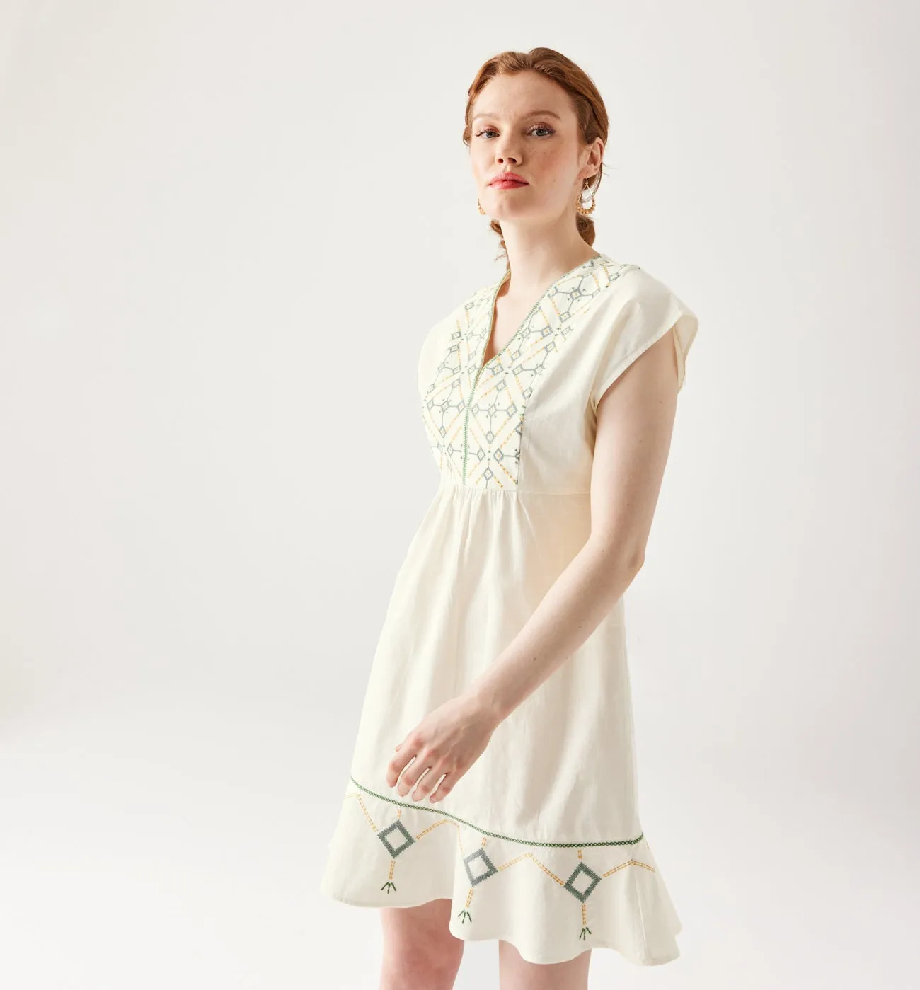 Robe en coton brodé Femme - Ecru