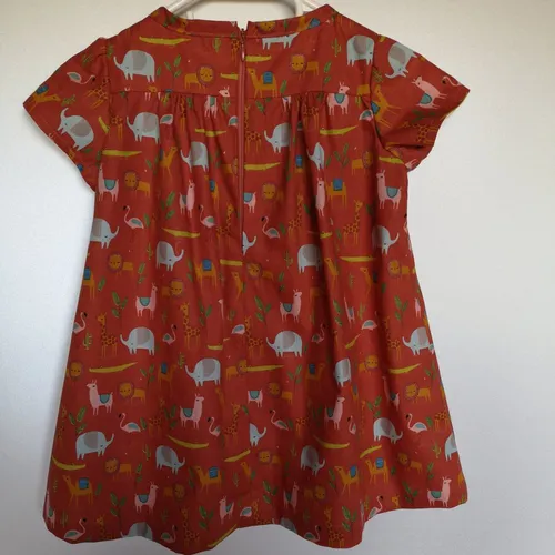 Robe fillette en coton pour l'été