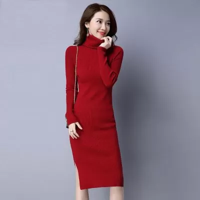 Robe pull ajustée à col roulé pour femme