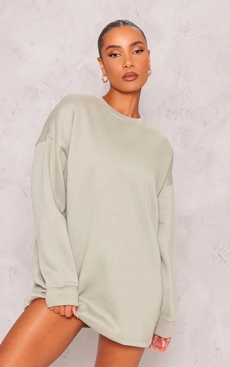 Robe pull en sweat oversize vert sauge à col rond