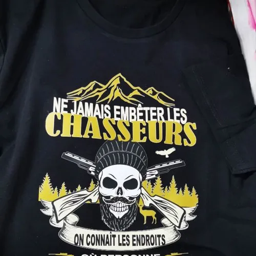 T-shirt adulte noir - ne jamais embêter les chasseurs